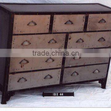 Iron Drawer