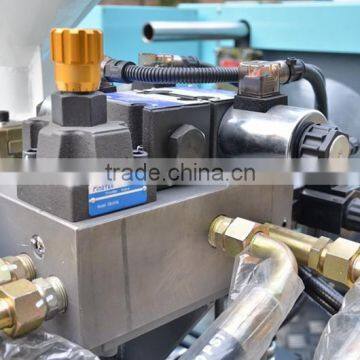 Small Size Plastic Injection Molding Machine photo-2