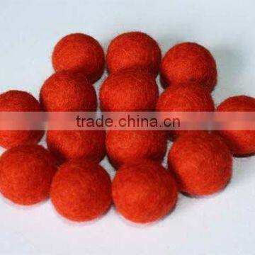 Felt ball size 2 cm