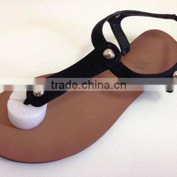 Uniseason Fancy PU Material China Outdoor Flat Sandals For Ladies Pictures
