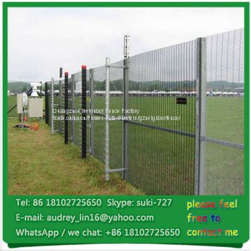 Dense mesh anti-cut welded wire mesh 358 fence with barbe wire