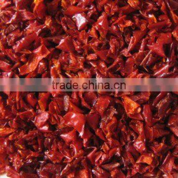 dried red bell pepper flakes