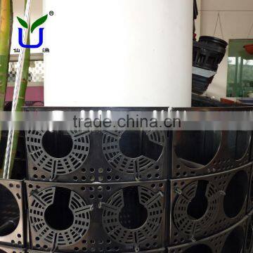 Cylindrical green wall hanging garden container