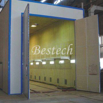 Manufacturer trolley conveying type sand blasting room