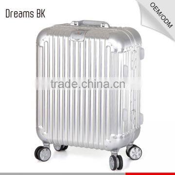 New design GPS luggage case aluminum trolley case with 4 wheels