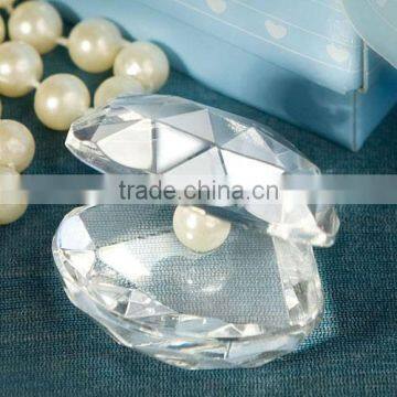 Wedding gifts for gusts of Choice Crystal Clamshell Favors