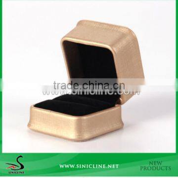 Sinicline High Quality Silver Leather Ring Box