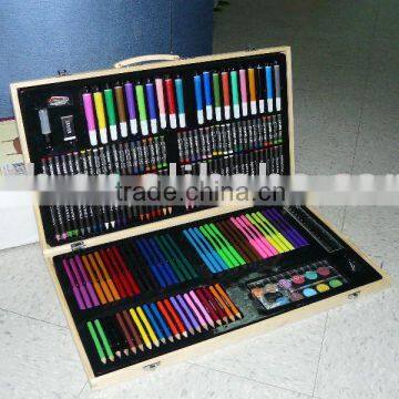 180pcs crayon set with wooden box