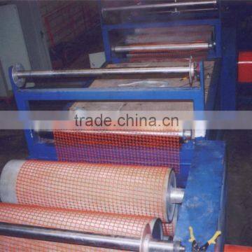 Plastic warning mesh making machine