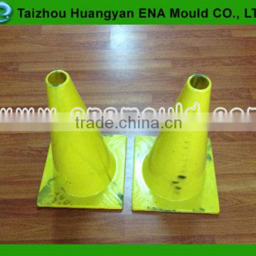 Plastic Injection Road Blocks Mould