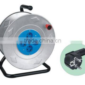 European 4-outlet cable reel