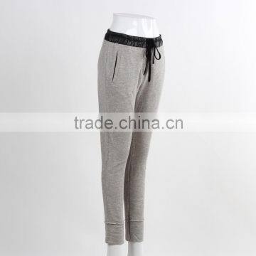 F5W30186 Newest Style Contrast Waistband Grey Sweatpants For Girls photo-2