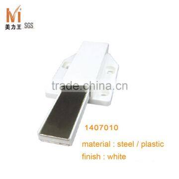 hot sale white color steel and plastic magnetic door catch