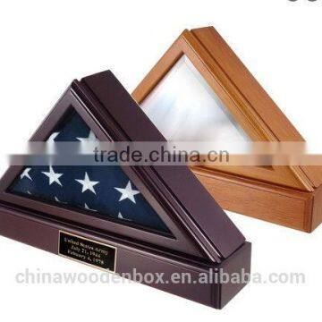 Customize High-grade triangle wooden flag box