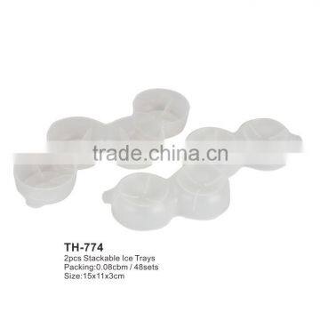 set of 2 stackable plastic ice trays