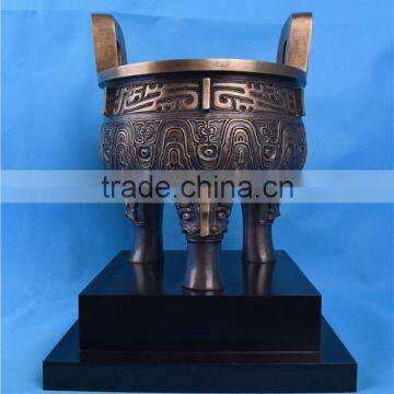 China Style Bronze Tripod Artwork/Chinese Classical Bronze Tripod Sculpture/Bronze Decoration photo-5