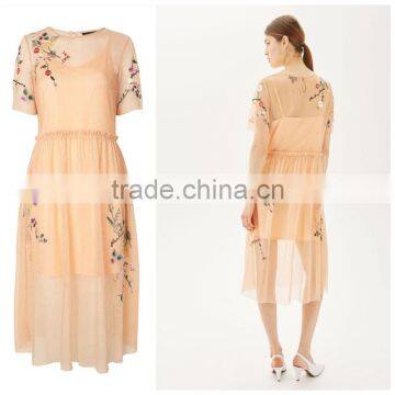 Woman Short Sleeve Flower Embroidered Midi Length Fashion Dress