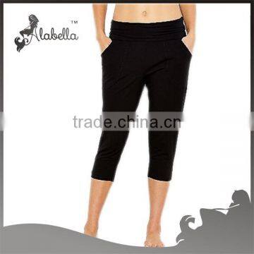 Ladies fitness fabric cotton women ruffle capris ruffle pants for lady