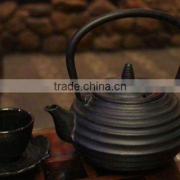 Thread Black Cast Iron Teapot 0.8L