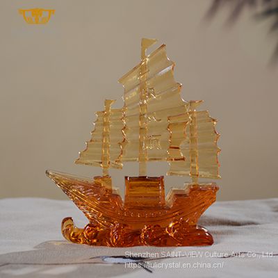 Home Craft Accessory Liuli Crystal Fengshui Decorative Blessing Dragon Boat Craft Good Luck Ornaments Factory