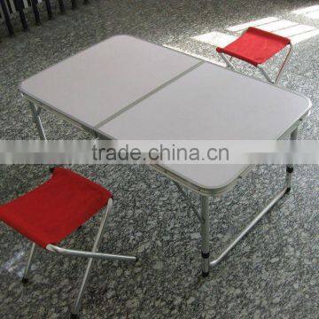 Aluminum folding table