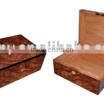 Elm Burl Wood Humidor Gifts Set