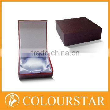 Exclusive design and quality eco-friendly corragated paper box with handle