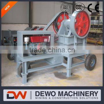 latest technology Mini portable jaw crusher small stone crusher machine