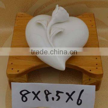 wholesale ceramic heart with flower decoration