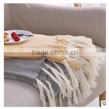 2017 latest design cotton geometric design knit blanket