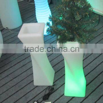 New Solar Illumination PE Plastic Flower Pot With Solar LED Light YXF-1650AS photo-5