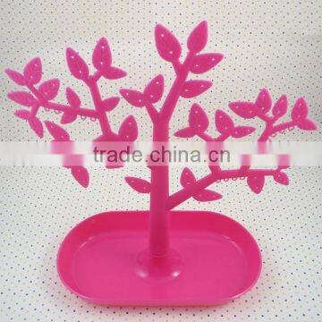 Fashion Detachable plastic tree jewelry display stands in various colors