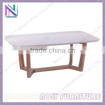 Cheap stylish high elegant fansy modern glossy wood dinning table