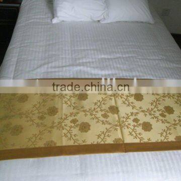 100% Polyester hotel Bed Runner and bed spread