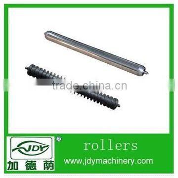 Lawn aerator fairway green grooved front rollers