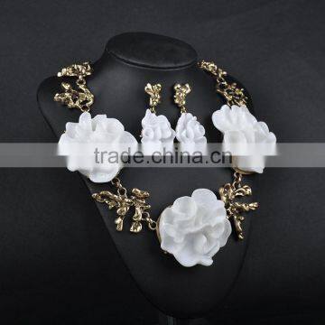 Hot Resin Necklace Earring Flower Jewelry Set