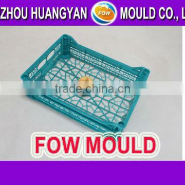 Plastic bread crate mould maker