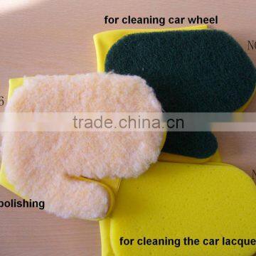 latex glove with scourer