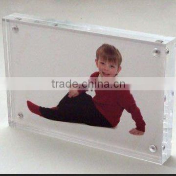 desk graphics frame with magnets