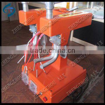 With shoe-last electric type shoe expending machine