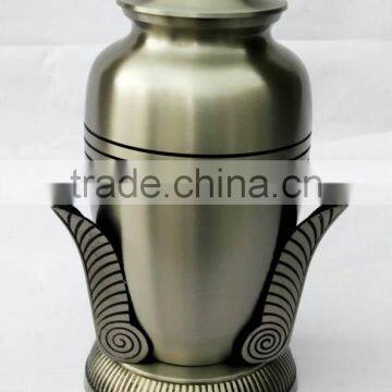 silver coloure elegant brass metal shiny indian urns