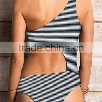Ladies Fashion Side Cut Out Stripe One-piece Swimwear photo-3