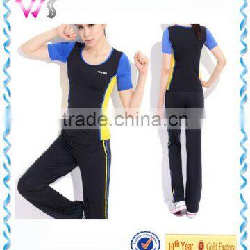 88% Nylon 12% Spandex Girls Pants Wearing Yoga Suit