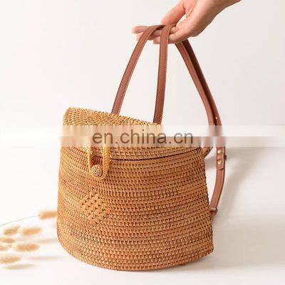 New Handmade Woven Rattan Backpacks Women PU Leather Straw Bag