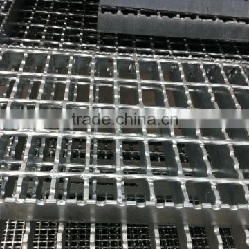 High quality hot dipped galvanized serrated steel grating