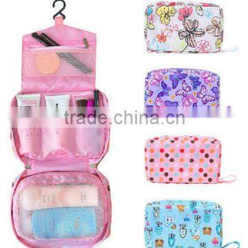 Popular Ladies hanging cosmetic bag for travelling