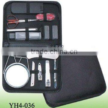 shaving kit and manicure set for men