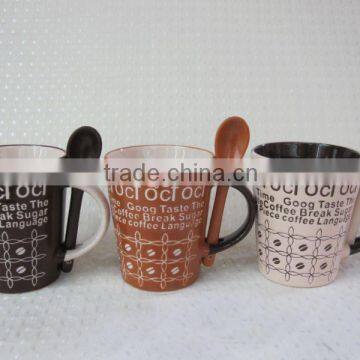 High quality embossed logo ceramic mug with spoon