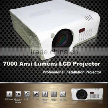 7000 Lumens Projector suited to schools and large corporate events 1024x768 pixels 1080p full hd short throw projector