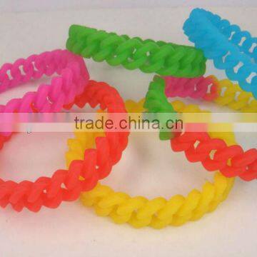 fashion silicone chain bracelet